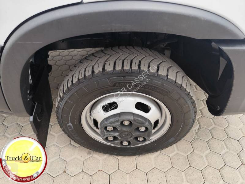 Furgoneta Iveco
