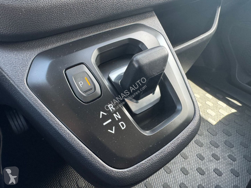 Véhicule utilitaire Renault 2.0 BLUE DCI 150...