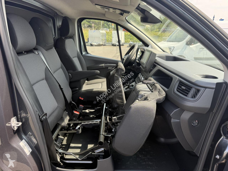 Véhicule utilitaire Renault TRAFIC 3T0 L1H1...