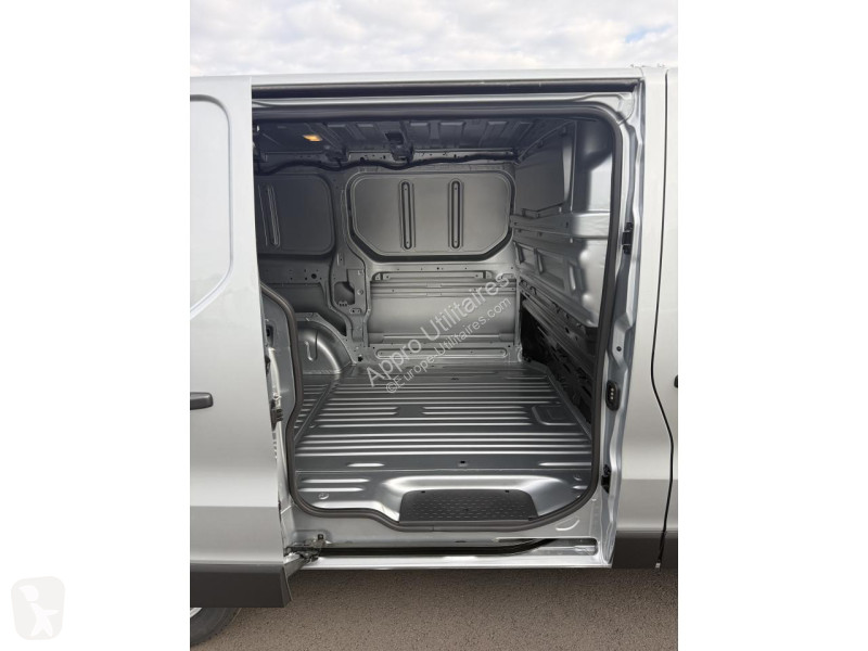 Véhicule utilitaire Renault TRAFIC 3T0 L1H1...
