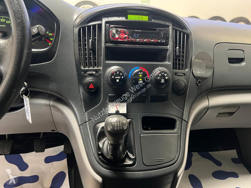 عربة نفعية Hyundai H-1  2,5 CRDI...