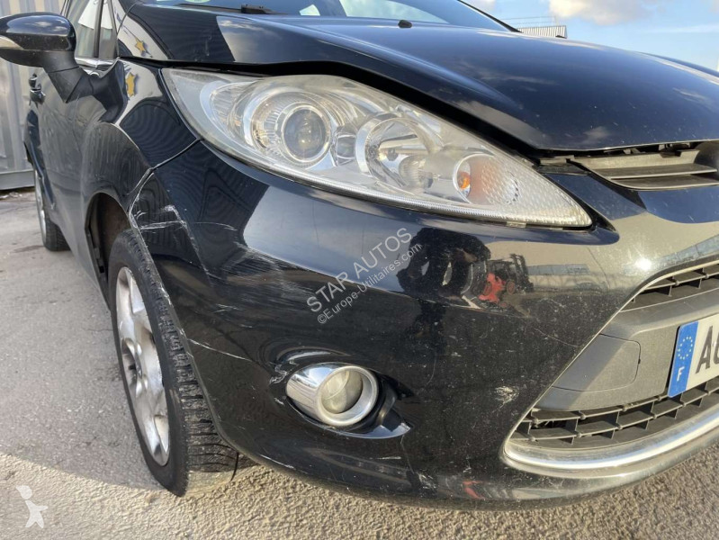 Véhicule utilitaire Ford