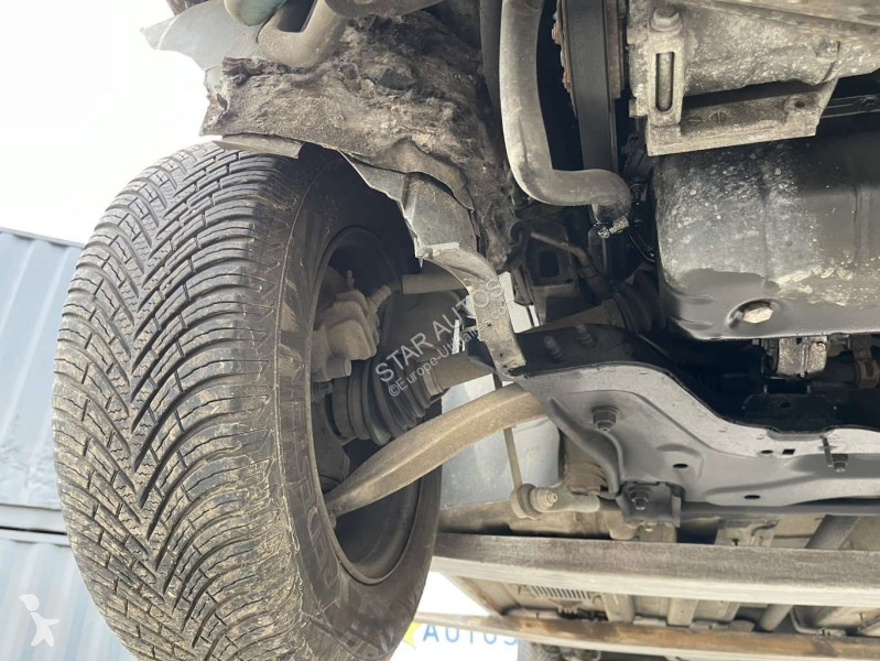 عربة نفعية Peugeot