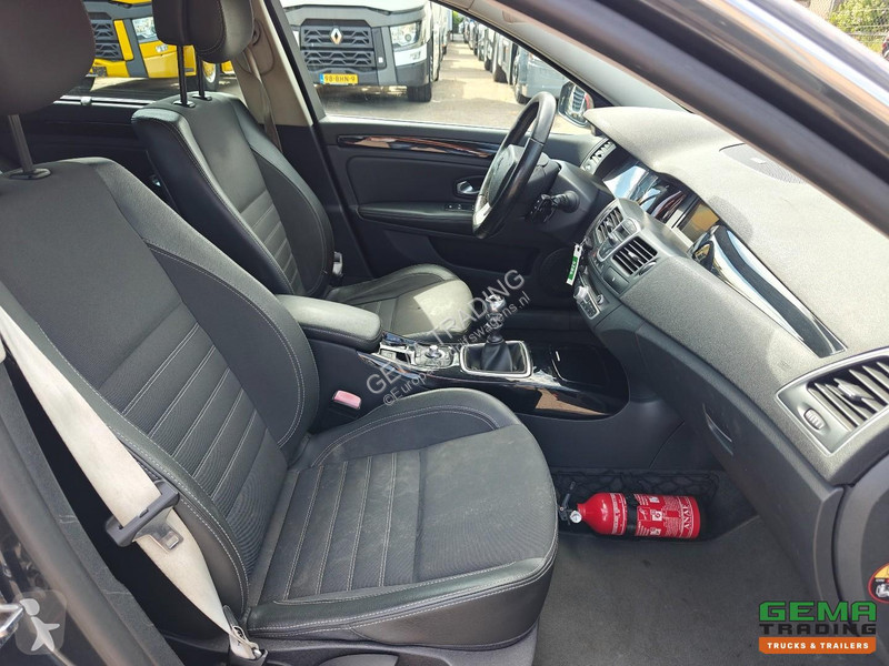 عربة نفعية Renault 4x2 Euro 5 - 5 Seats -...