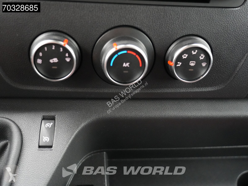 Лекотоварен автомобил Renault L3H2 LED Airco...