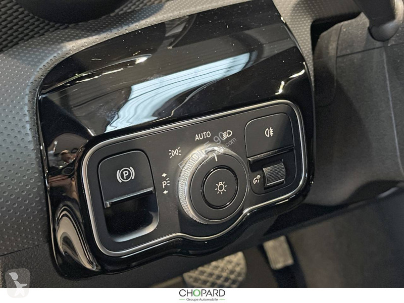 Samochód dostawczy Mercedes Classe A 180 d 8G-DCT