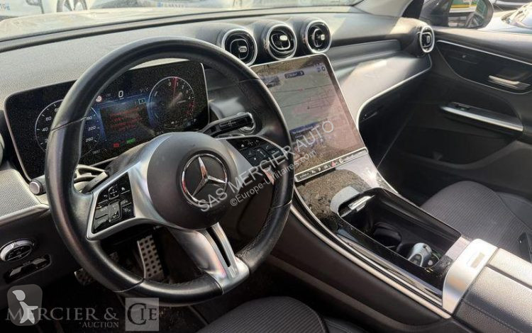 عربة نفعية Mercedes