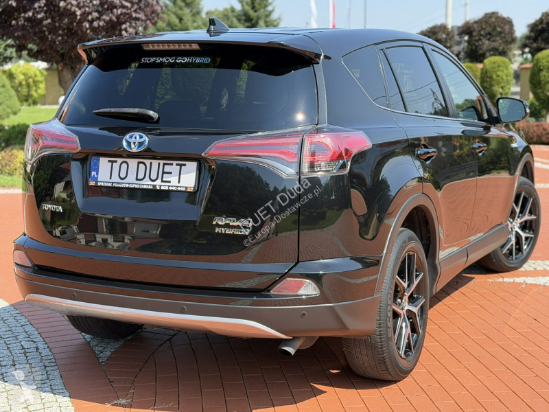 Samochód dostawczy Toyota RAV-4