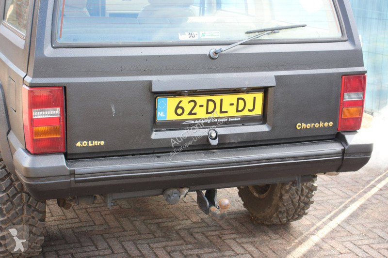 عربة نفعية Jeep Limited