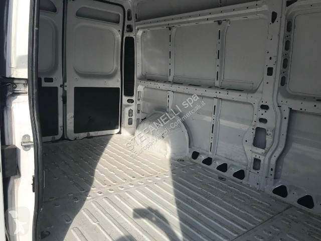 عربة نفعية Fiat Ducato 35 L3H2 2.2 mjt3 140cv...
