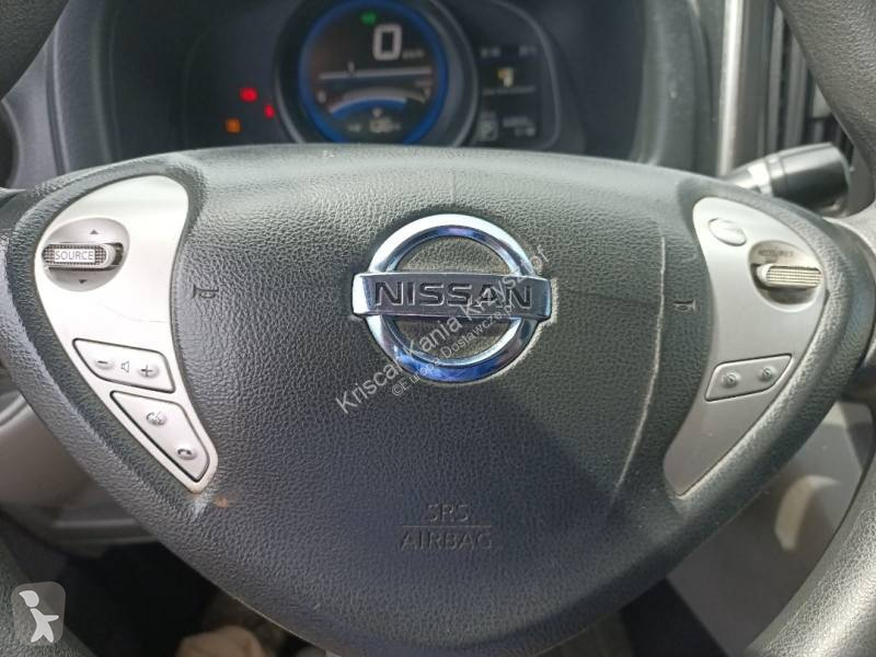 Véhicule utilitaire Nissan