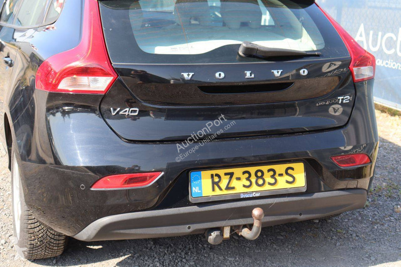 عربة نفعية Volvo
