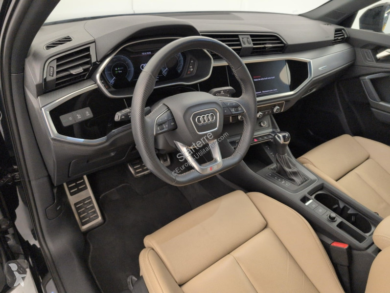 Véhicule utilitaire Audi Q3