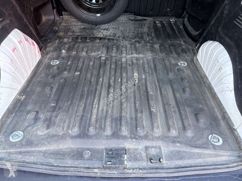 Furgoneta Peugeot 1.5 HDI Dangel 4x4 131PK 4WD...