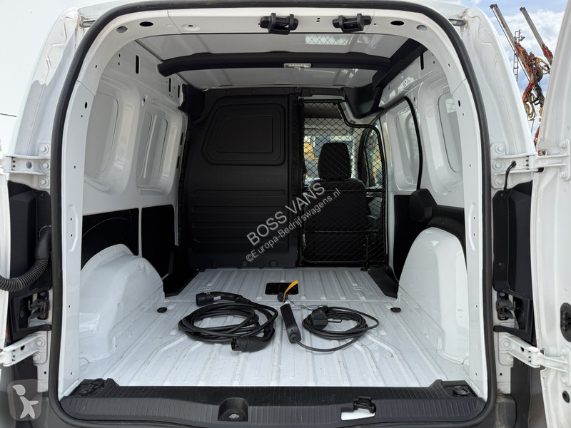 Furgoneta Renault E-Tech 45kWh 122PK L1...