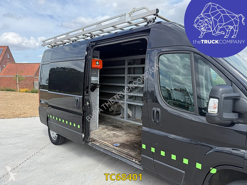 Furgoneta Peugeot