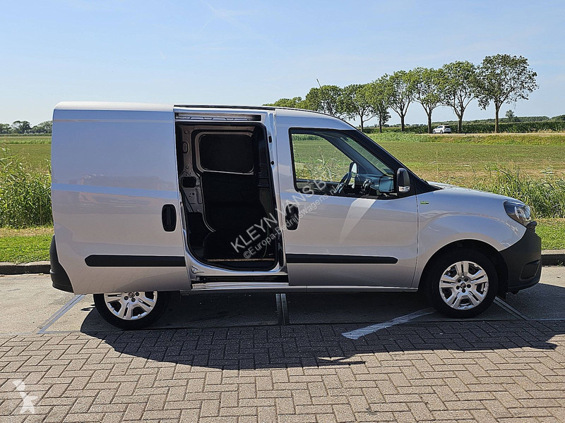 Furgoneta Fiat Cargo 1.6 Doblò
