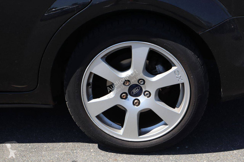 عربة نفعية Ford
