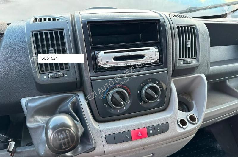 Véhicule utilitaire Fiat ducato ribaltabile