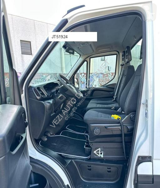عربة نفعية Iveco