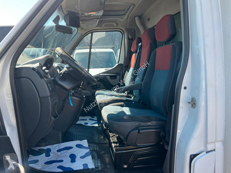 عربة نفعية Renault XXL Maxi...