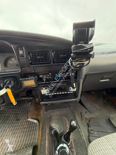Toyota 4x4 4DW - 5 Seats - Manual Gearbox - 2.4...