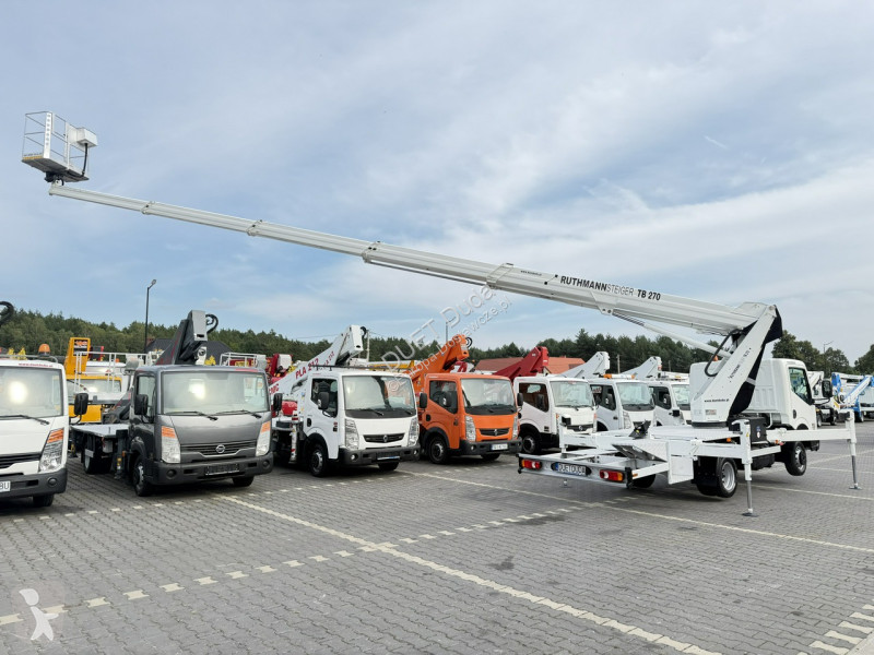 Véhicule utilitaire Nissan