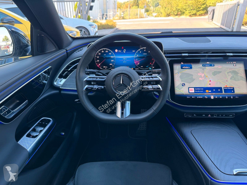 Mercedes E...