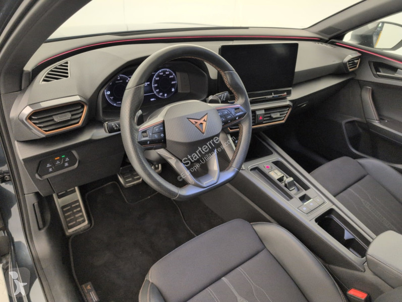 Véhicule utilitaire Cupra  LEON