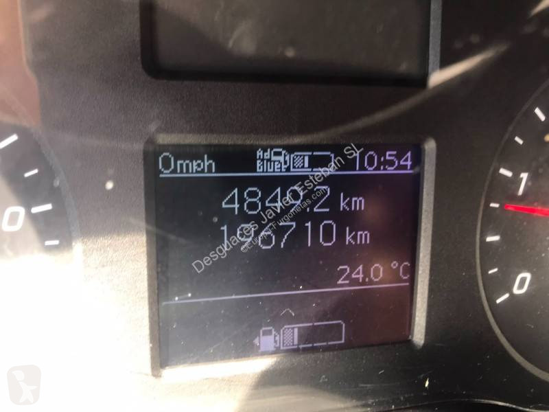 Mercedes  van