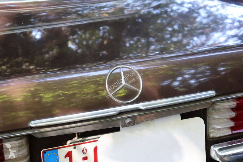 Véhicule utilitaire Mercedes SEL