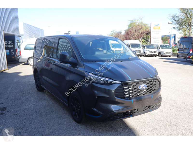 Véhicule utilitaire Ford