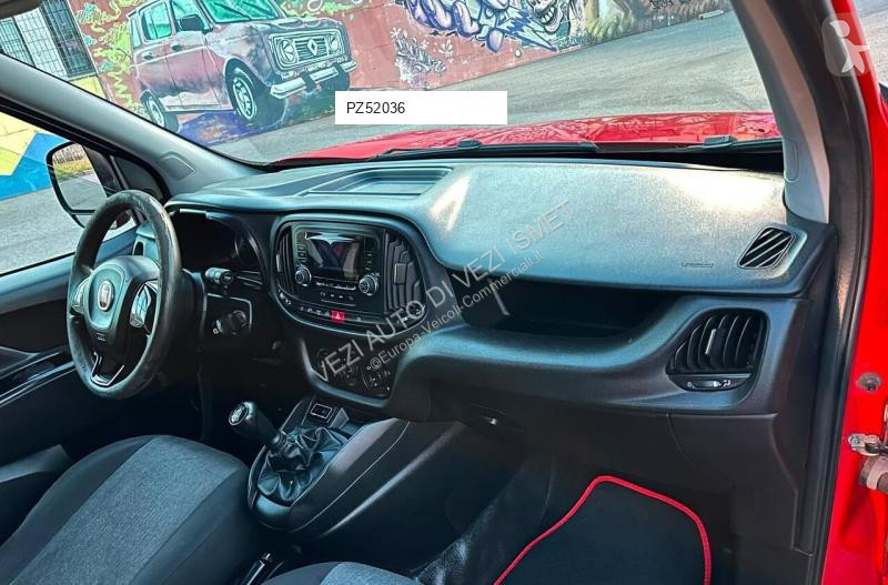 Véhicule utilitaire Fiat doblo