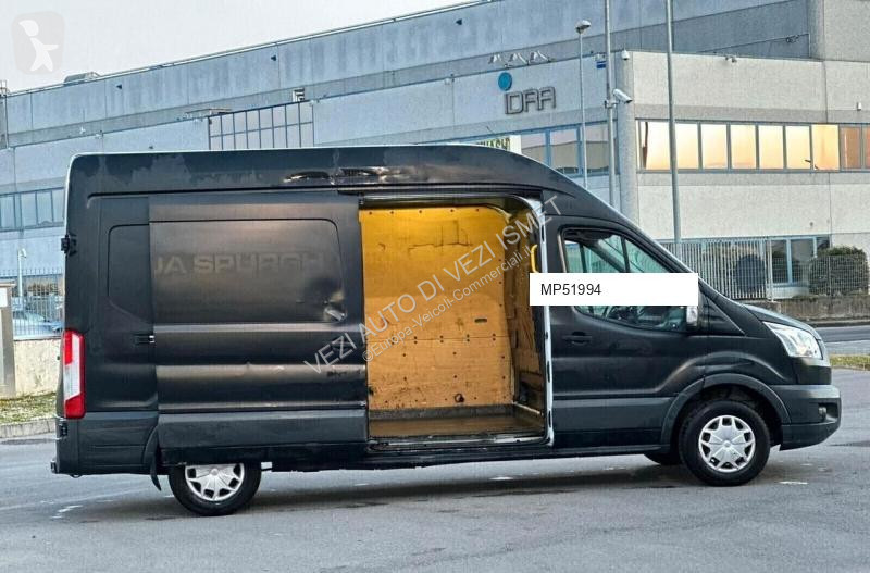Véhicule utilitaire Ford