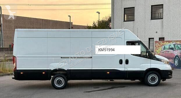 Лекотоварен автомобил Iveco DAILY 35S16V