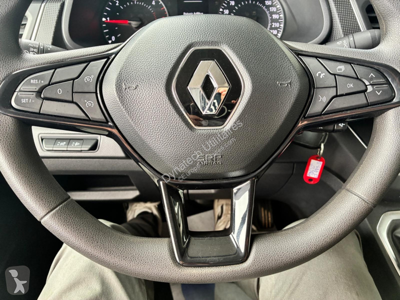 Véhicule utilitaire Renault TRAFIC III FG L2H1...