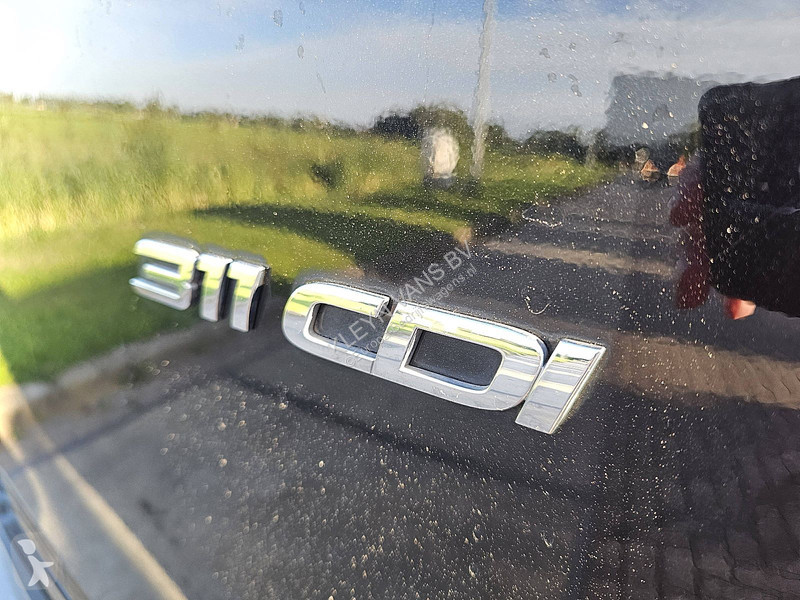 Коммерческий автомобиль Mercedes 311 ac...