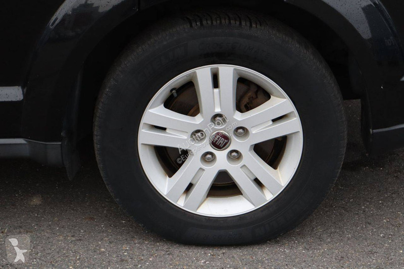 Véhicule utilitaire Fiat  FREEMONT