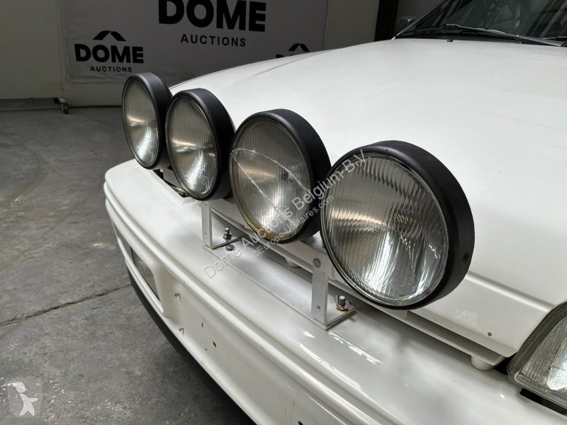 Véhicule utilitaire Ford
