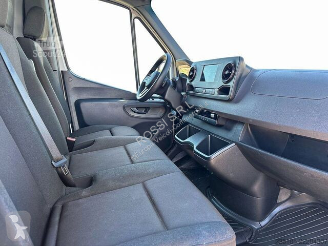 Véhicule utilitaire Mercedes III - sprinter 319...