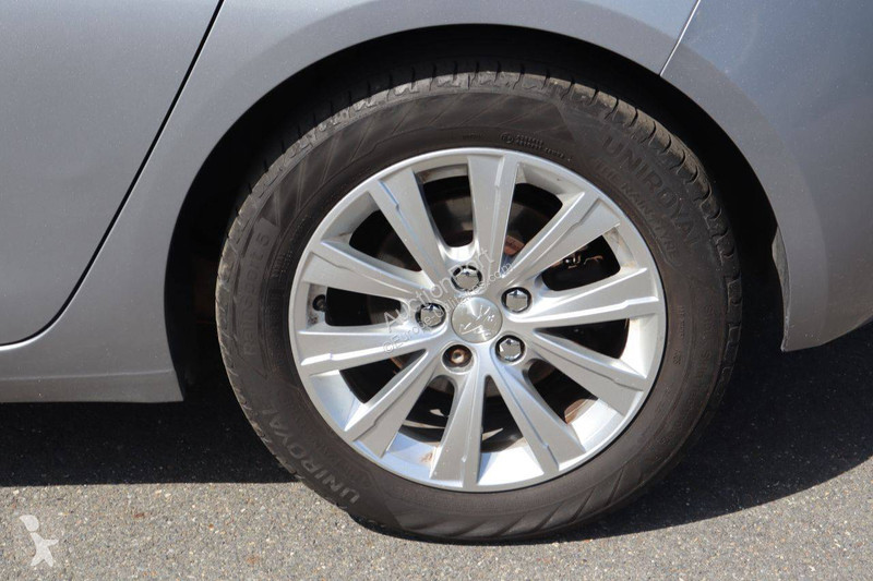 Véhicule utilitaire Peugeot