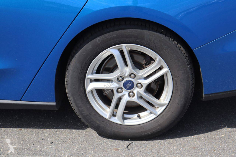 Véhicule utilitaire Ford