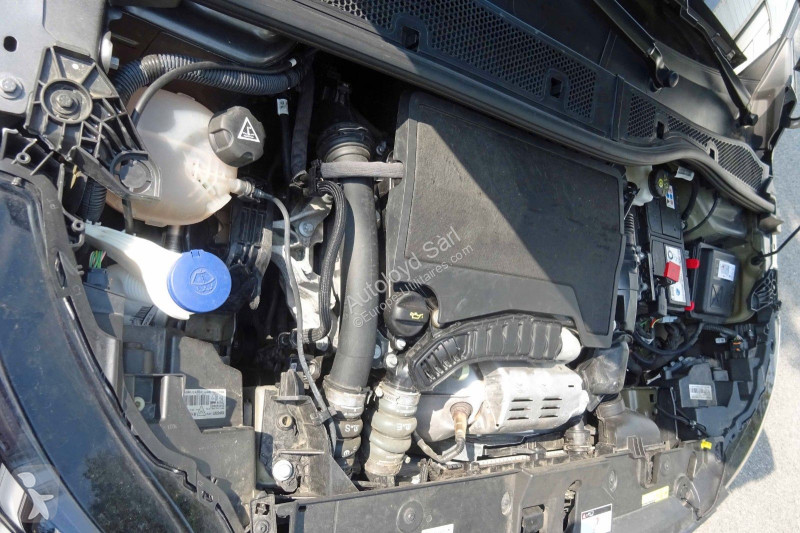 Véhicule utilitaire Peugeot 1,2 PURETECH 130 BVA