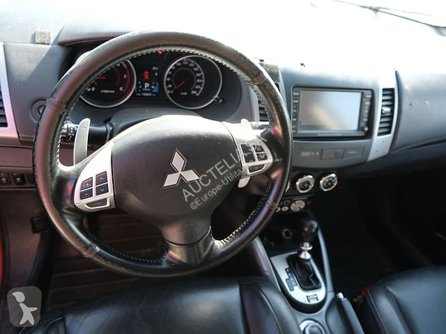 Véhicule utilitaire Mitsubishi