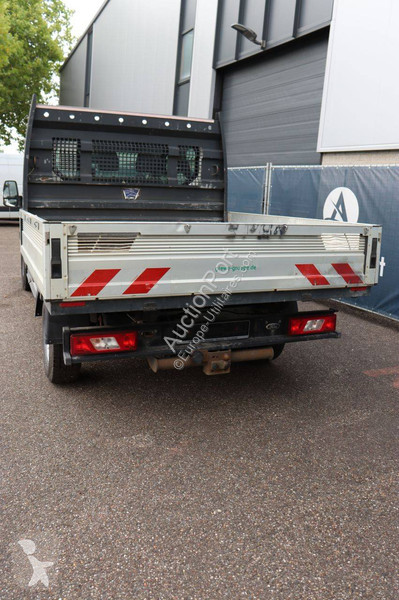 Véhicule utilitaire Ford