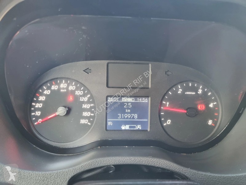 Véhicule utilitaire Mercedes 314 CDI L2H1/...