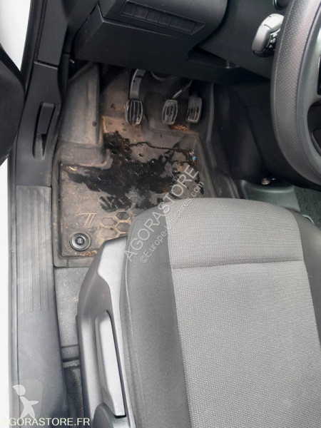 Véhicule utilitaire Citroën BERLINGO