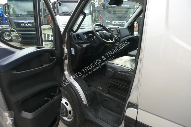 Bedrijfswagen Iveco 40C180 | L2H2 | Double...