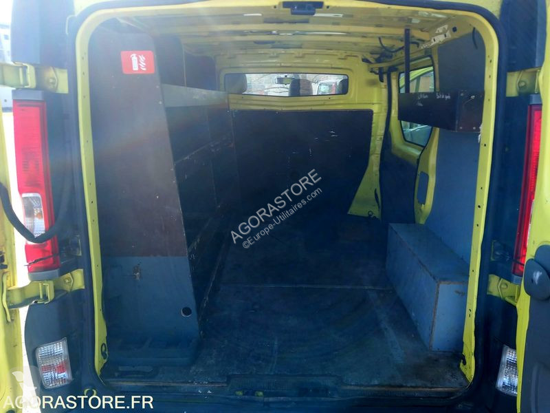 Véhicule utilitaire Renault TRAFIC