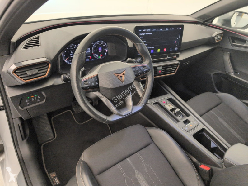 Véhicule utilitaire Cupra  LEON